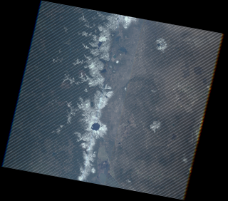 Landsat 7 SLC-off full scene visual 321 (LE70450302013121EDC00)