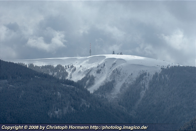 Bild 22: Der schneebedeckte Feldberg von Norden