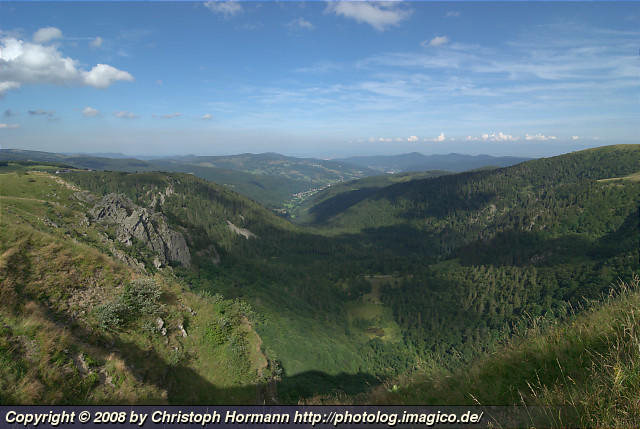 image 30: view from the crest of the Voges mountains near the Hohneck in eastwards direction
